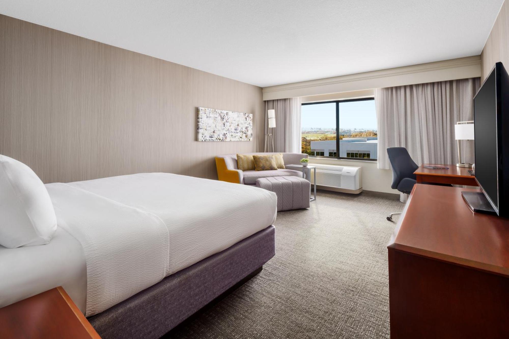 Courtyard By Marriott Roseville Galleria Mall/Creekside Ridge Drive מראה חיצוני תמונה