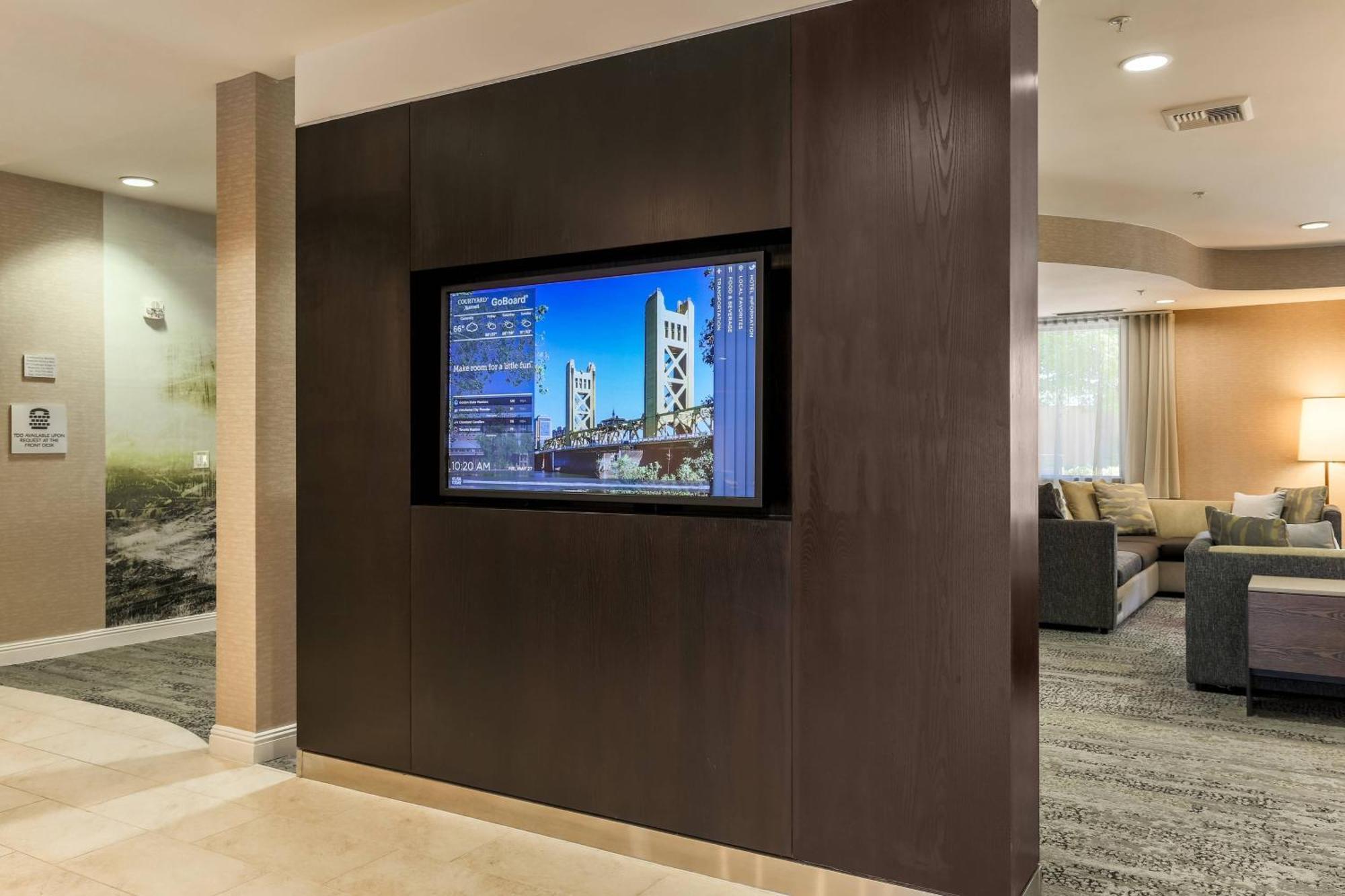 Courtyard By Marriott Roseville Galleria Mall/Creekside Ridge Drive מראה חיצוני תמונה